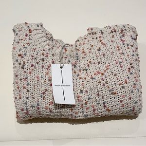 Moon & Madison sweater (NO TAGS, only wore once)